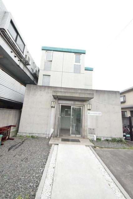 建物外観　陽当たり良好なお部屋です♪