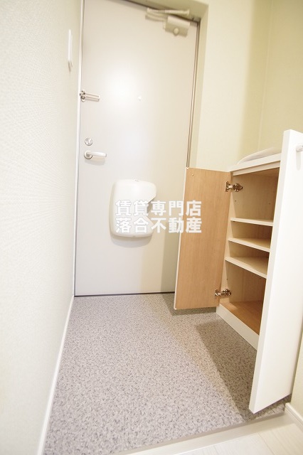 収納　シューズボックスあり