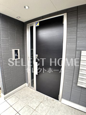 エントランス　清潔なエントランスです