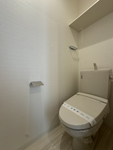 トイレ　別号室参考写真