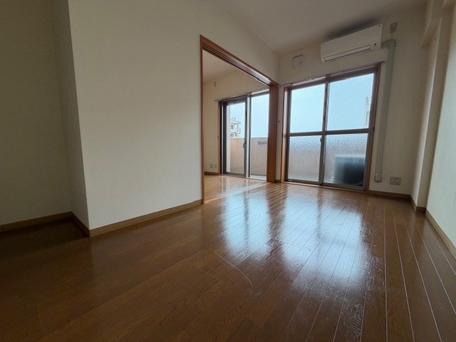 居室・リビング　日当りの良いリビング