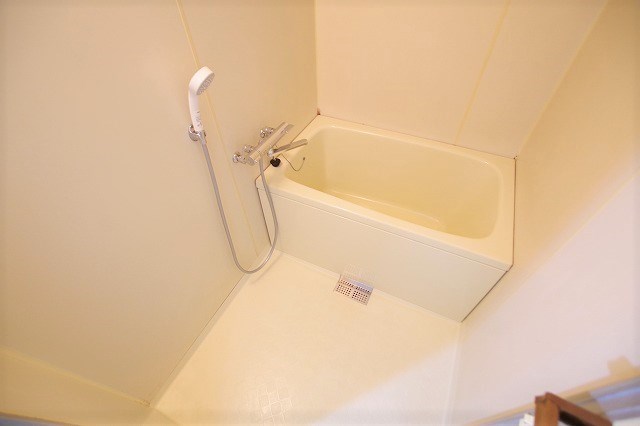 バス・シャワールーム　※別号室の写真となります。