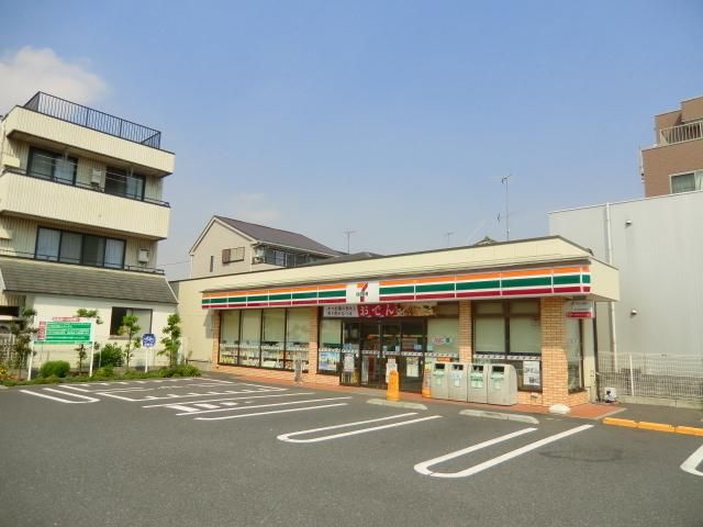 コンビニ　セブンイレブン（コンビニ）まで500m