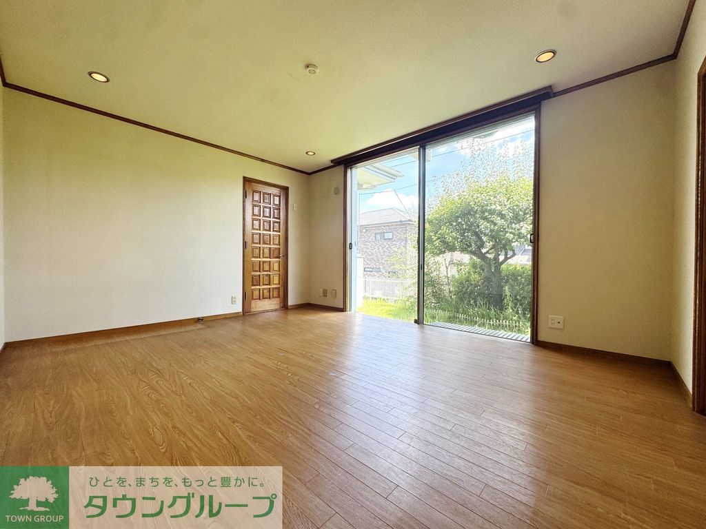 あざみ野3丁目貸家の居間写真