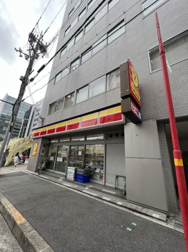 コンビニ　デイリーヤマザキ 西中島5丁目店（コンビニ）まで347m