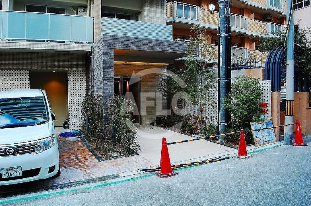 エントランス　アーバネックス谷町II　エントランスアプローチ
