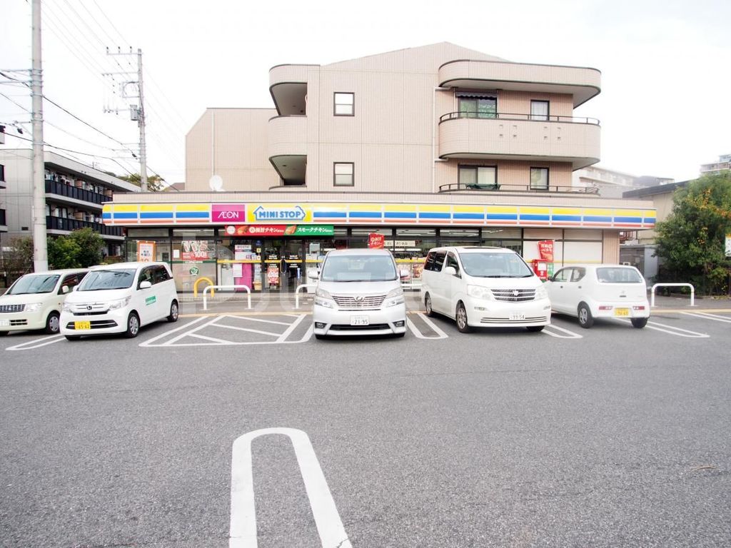 コンビニ　ミニストップ海神3丁目店（コンビニ）まで10m