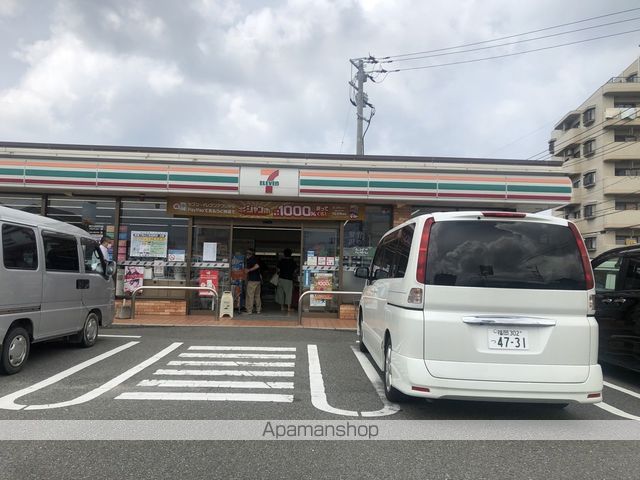 コンビニ　セブンイレブン（コンビニ）まで582m