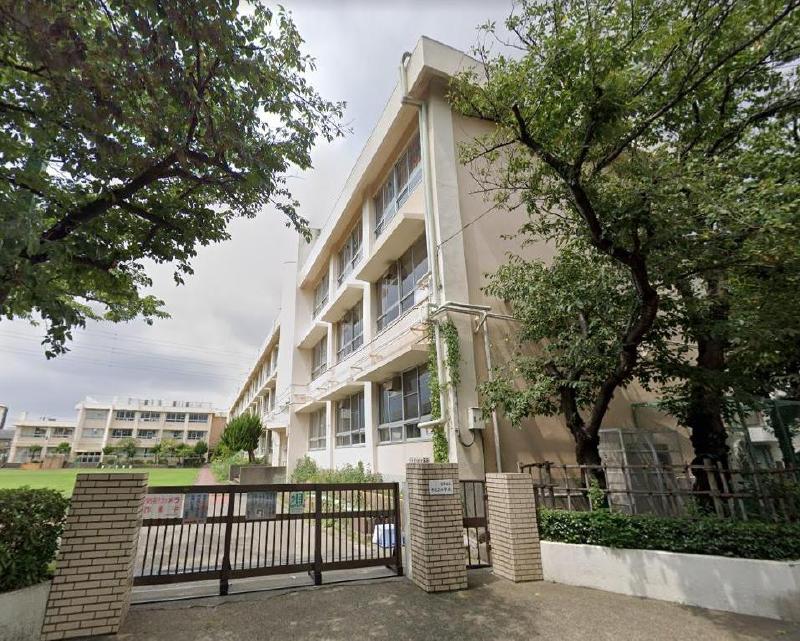 小学校　中之台小学校（小学校）まで350m