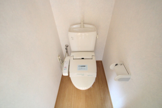 トイレ　※別部屋の写真です