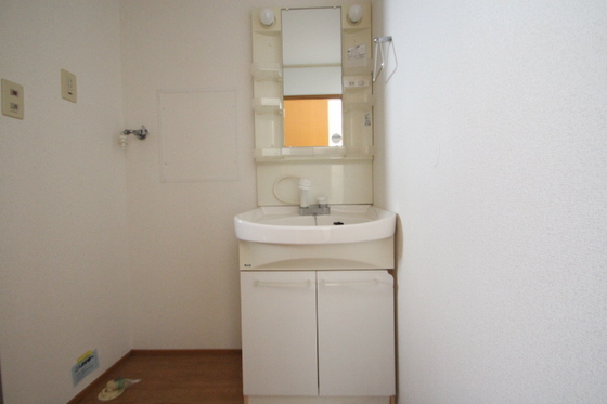 洗面設備　※別部屋の写真です