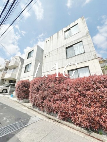 MidCUBE中台の外観写真
