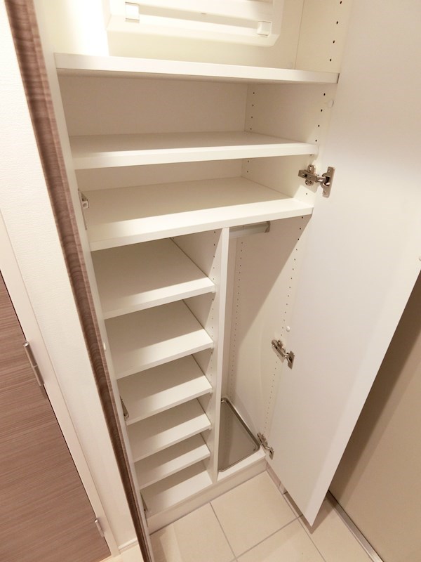 収納　靴をたっぷり収納できるシューズボックス