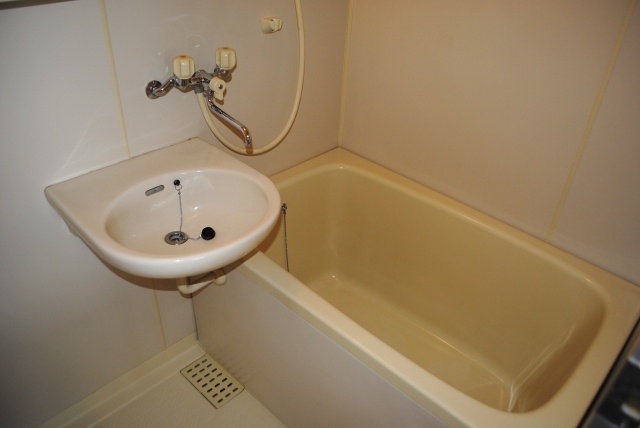 バス・シャワールーム　バス