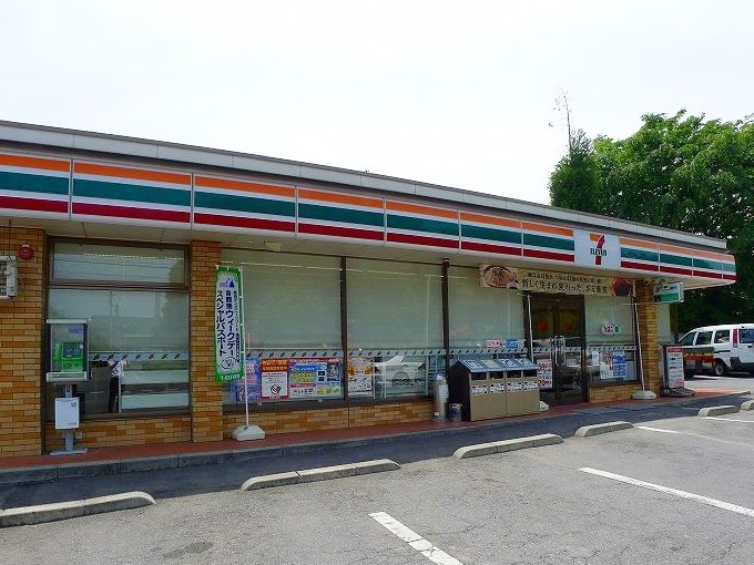 コンビニ　セブンイレブン太田市韮川店（コンビニ）まで488m
