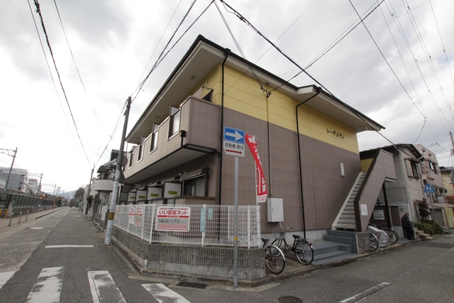 レーヴメゾン