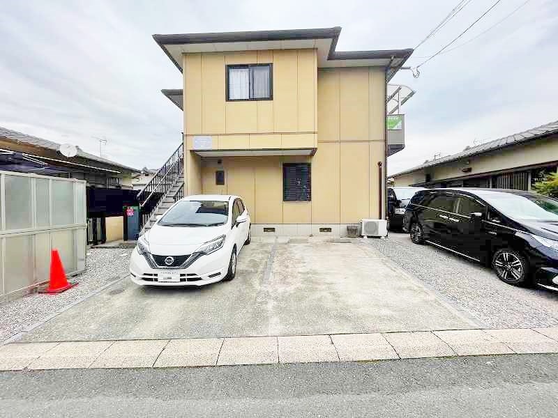 ディアコート若園の建物外観