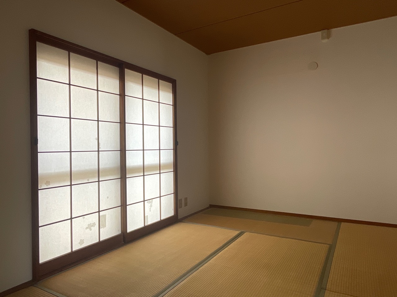栄田町K貸家の居間写真