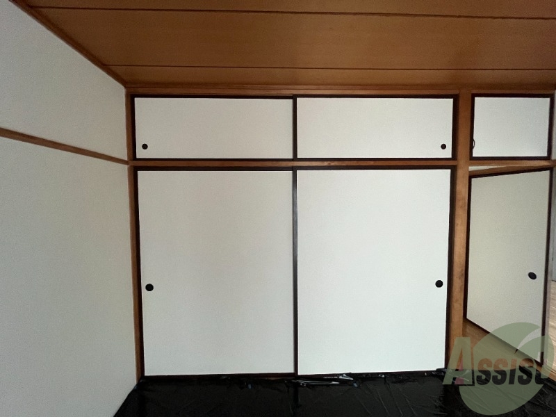 収納　こちらは収納でございます。中身はお楽しみに。