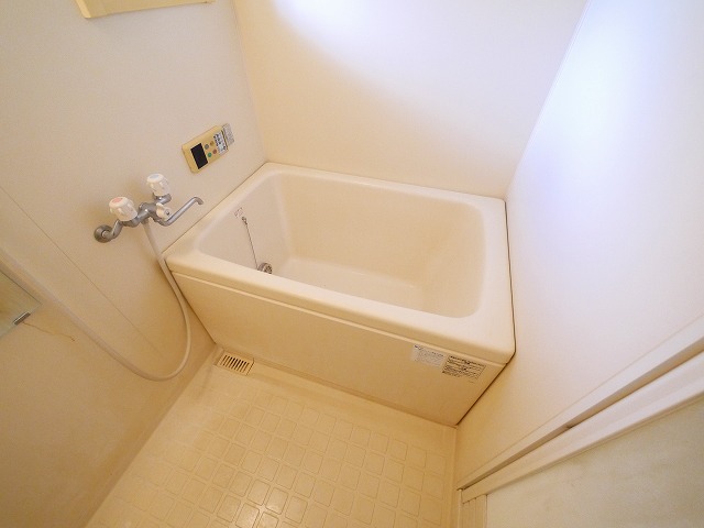 バス・シャワールーム　日々の疲れを癒すお風呂付です