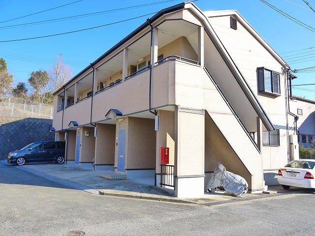 建物外観　落ち着いた雰囲気の外観です