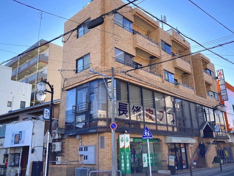 藤沢市下土棚のマンションの建物外観