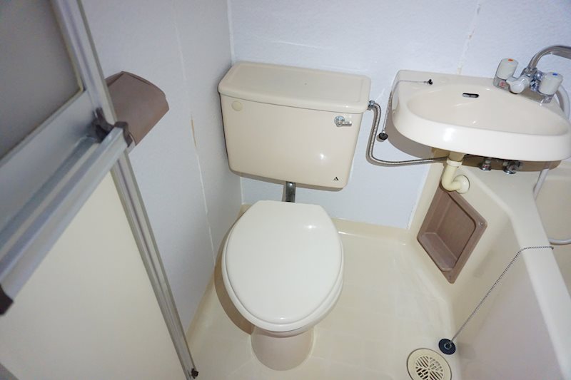 【世田谷区上北沢のマンションのトイレ】