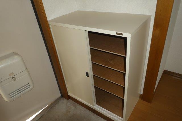 玄関　シューズボックス