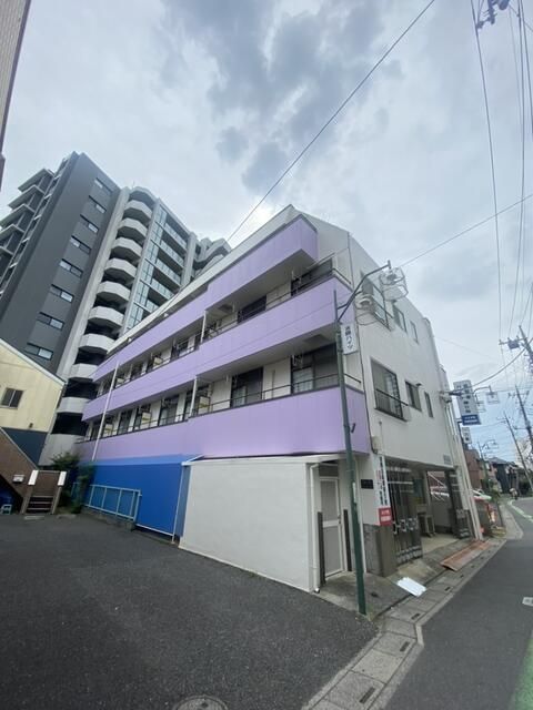 【春日部市粕壁のマンションの建物外観】