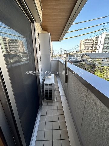 【福岡市早良区室見のマンションのバルコニー】