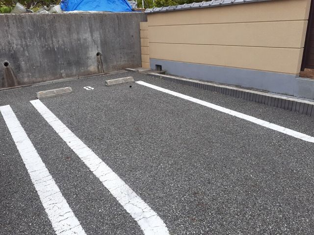 【Ｋ＆ＹIIIの駐車場】