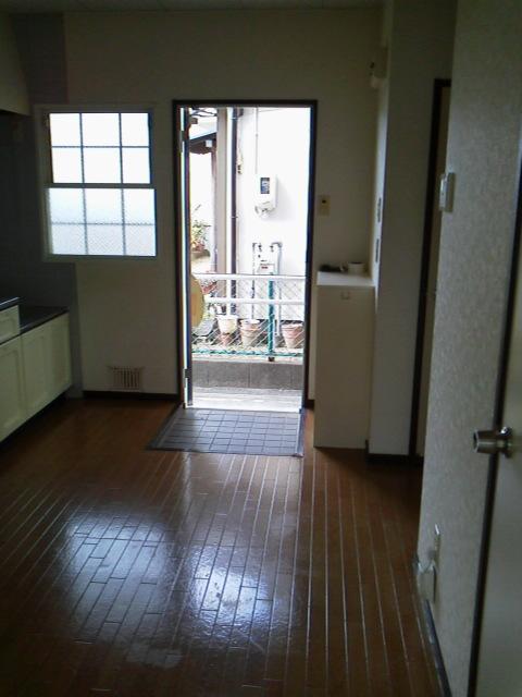 居室・リビング　玄関