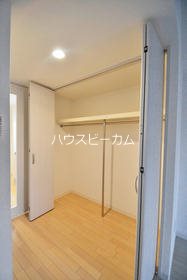 【中野区本町のマンションの収納】