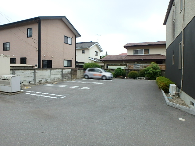 【宇都宮市大和のアパートの駐車場】