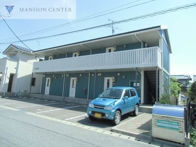 【新潟市東区新松崎のアパートの建物外観】