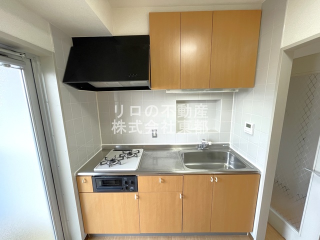 キッチン　お料理好きにはオススメのグリル付２口システムキッチン設置済♪