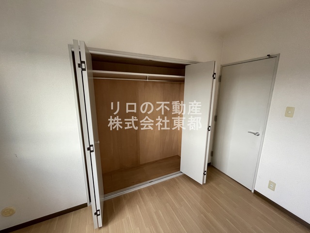 収納　パイプハンガー付き☆畳まず衣類を掛けることができます♪