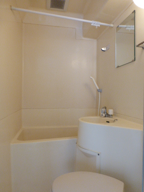 バス・シャワールーム　バス