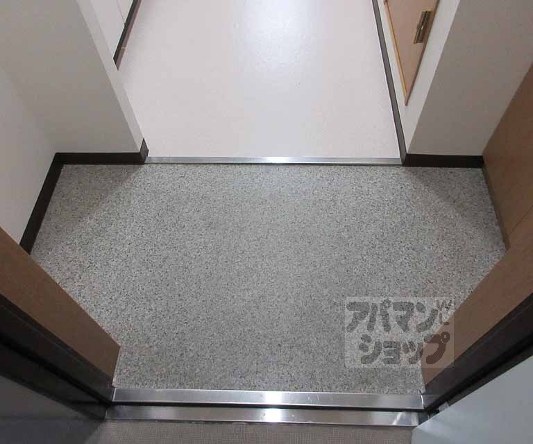 玄関　充分な広さの玄関です