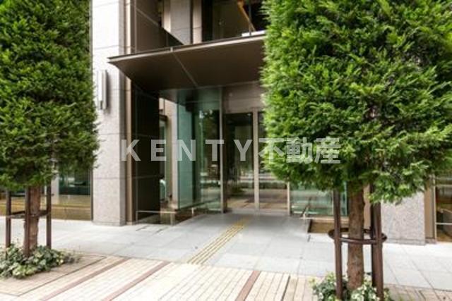 エントランス　建物の内部です