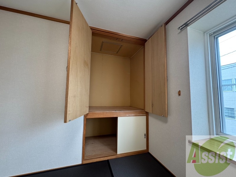 収納　こちらは収納です。物をしまう事ができますね！