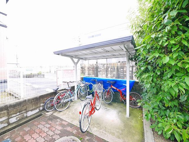 その他共有部分　屋根付きの駐輪場