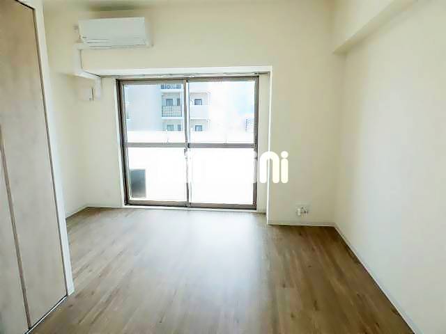 居室・リビング　洋間７帖