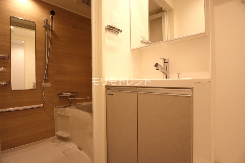 洗面設備　室内参考写真（５Ｆ－Ｃタイプ）