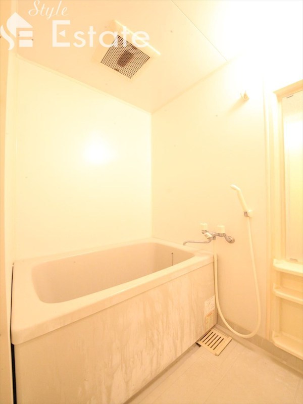 バス・シャワールーム　バスルーム