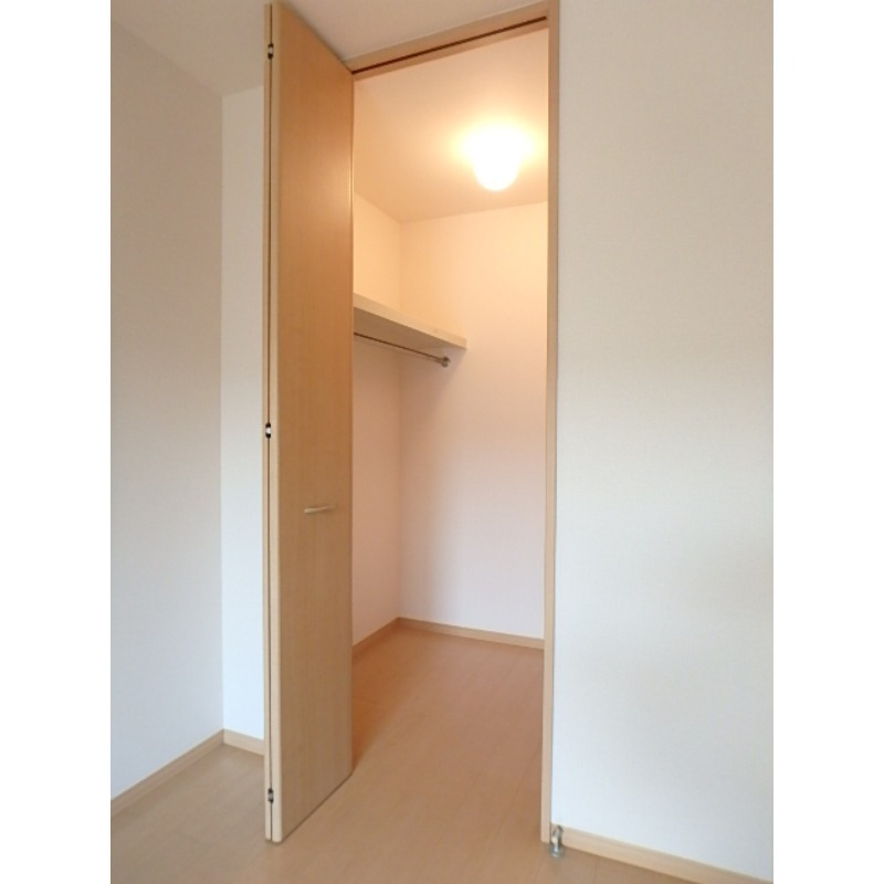 収納　図面と現状に相違がある場合には現状を優先