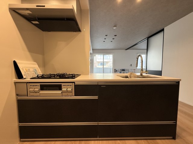 キッチン　同物件別号室の写真です。
