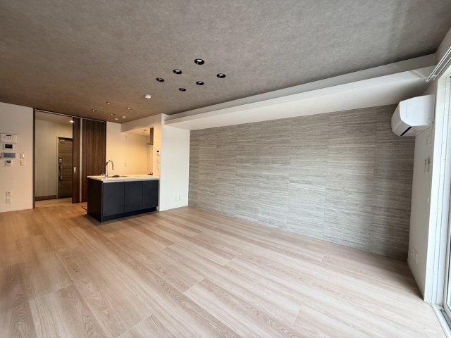 居室・リビング　同物件別号室の写真です。