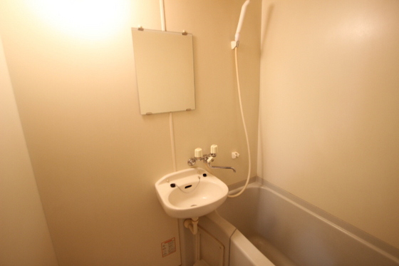 洗面設備　他部屋の写真を使用しております。