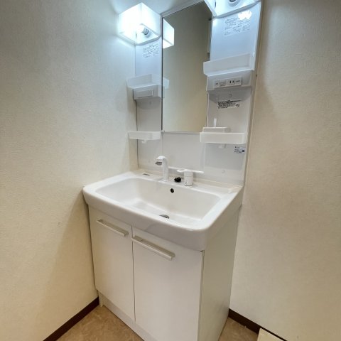 洗面設備　同仕様タイプです